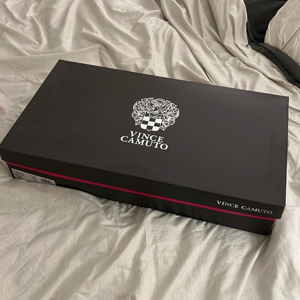 Vince Camuto tortilla suede verona boots NIB